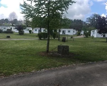 Kemping Camping Le Caussanel ***** - Maeva Canet-de-Salars