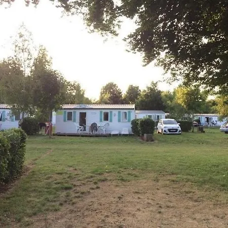 Camping Le Caussanel ***** - Maeva Canet-de-Salars